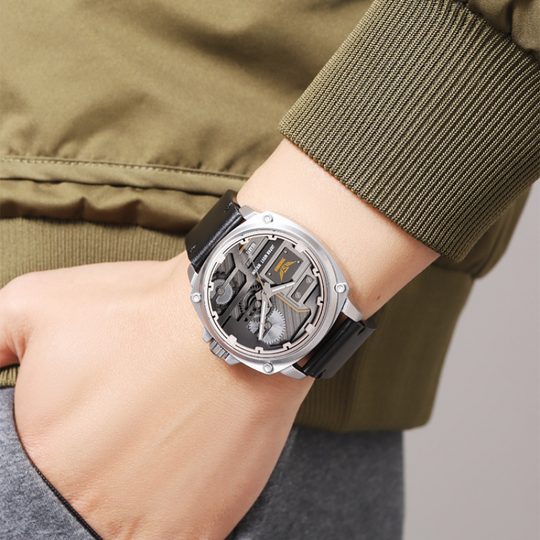 Men’s Industrial Quartz Watch | 50 mm | Leather Strap | 3 ATM Water-Resistant