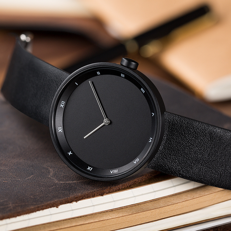 Unisex Minimalist Quartz Watch 40 mm | Slim Roman Dial | Leather Strap | 3 ATM Water Resistant