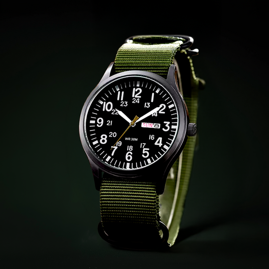 Men’s Tactical Diver-Style Field Watch | 40 mm | Nylon Strap | Water-resistant