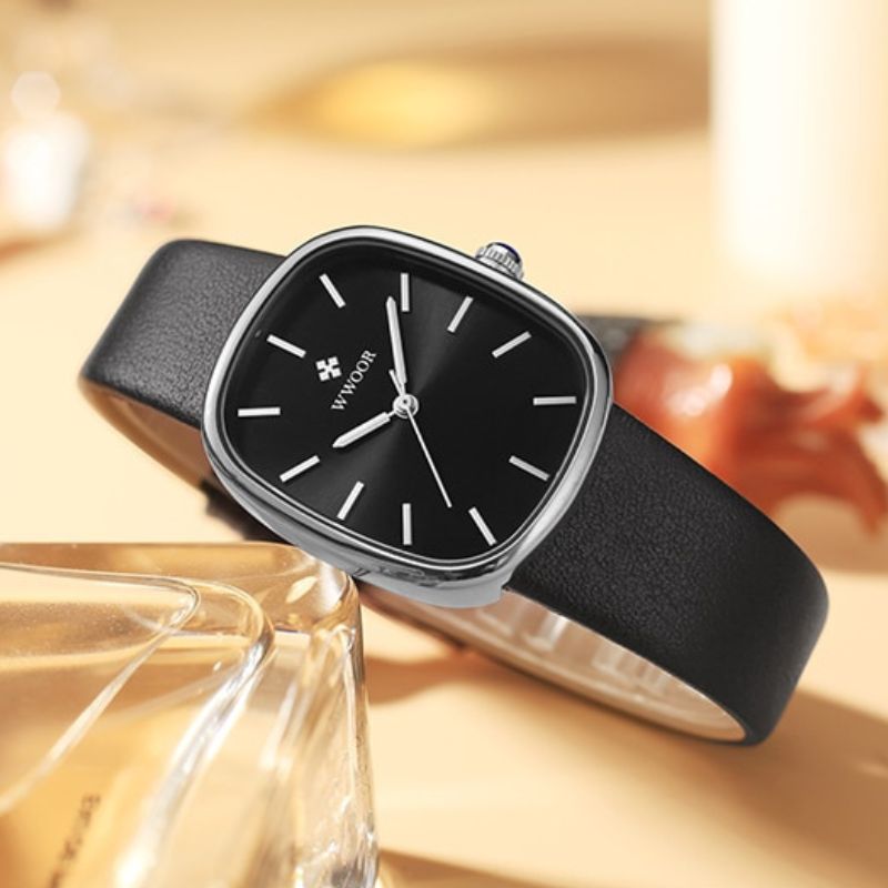 Women’s Minimalist Quartz Watch | 28.5 mm Case | Leather Strap | Water-Resistant