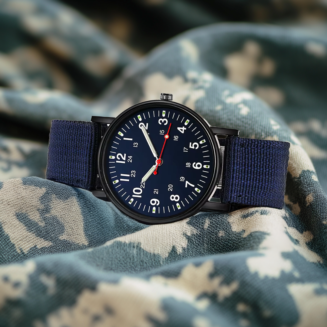 Men’s Military Field Watch | 40 mm | Green Dial | Nylon Strap | Quartz | 3 ATM