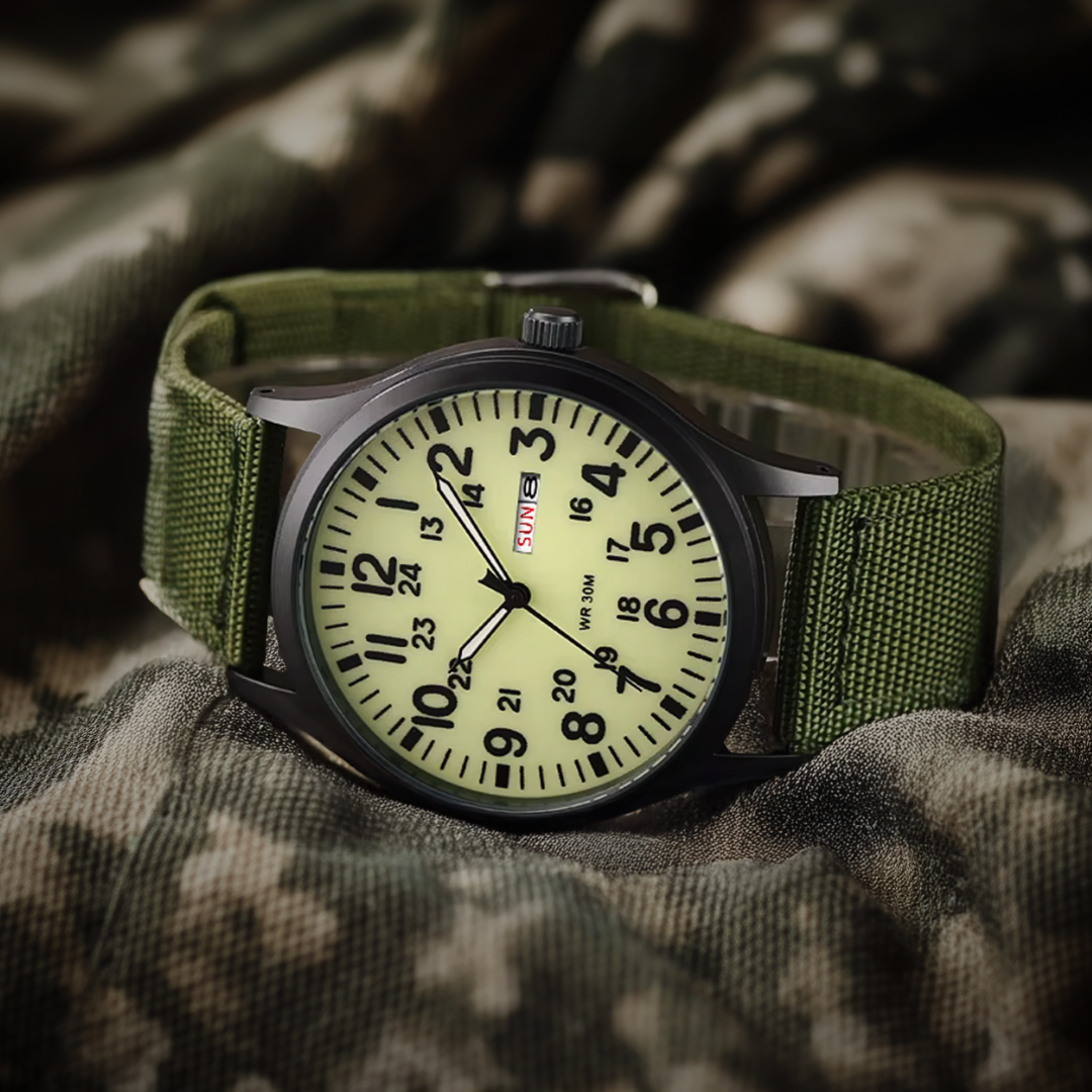 Men’s Tactical Diver-Style Field Watch | 40 mm | Nylon Strap | Water-resistant