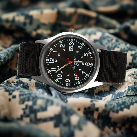 Men’s Military Field Watch | 40 mm | Nylon Strap | Quartz & Date | 3 ATM