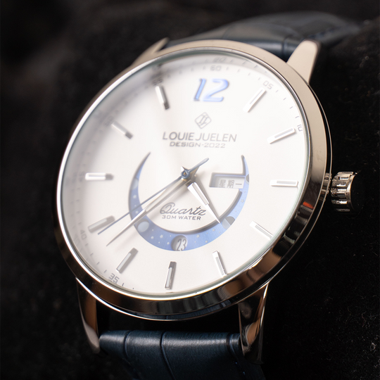Men’s Elegant Moonphase Watch | 42 mm Case | Leather Strap | 3 ATM Water Resistant