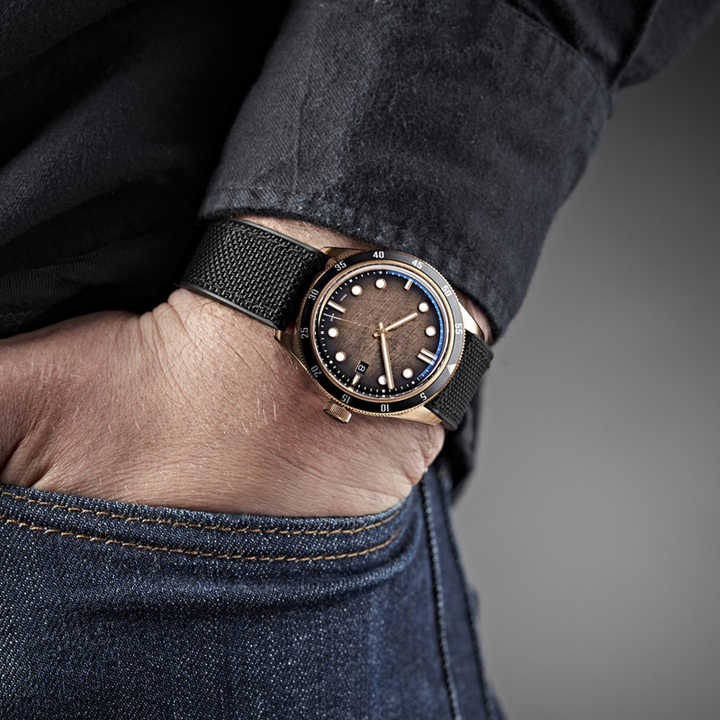 Men’s Vintage Automatic Watch 41 mm | Stainless Steel Bracelet | Day-Date Calendar | Luminous Hands | Classic Dress Style