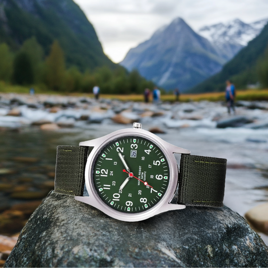 Men’s Military Adventure Field Watch | 40 mm | Green Dial | Nylon Strap | Date Display