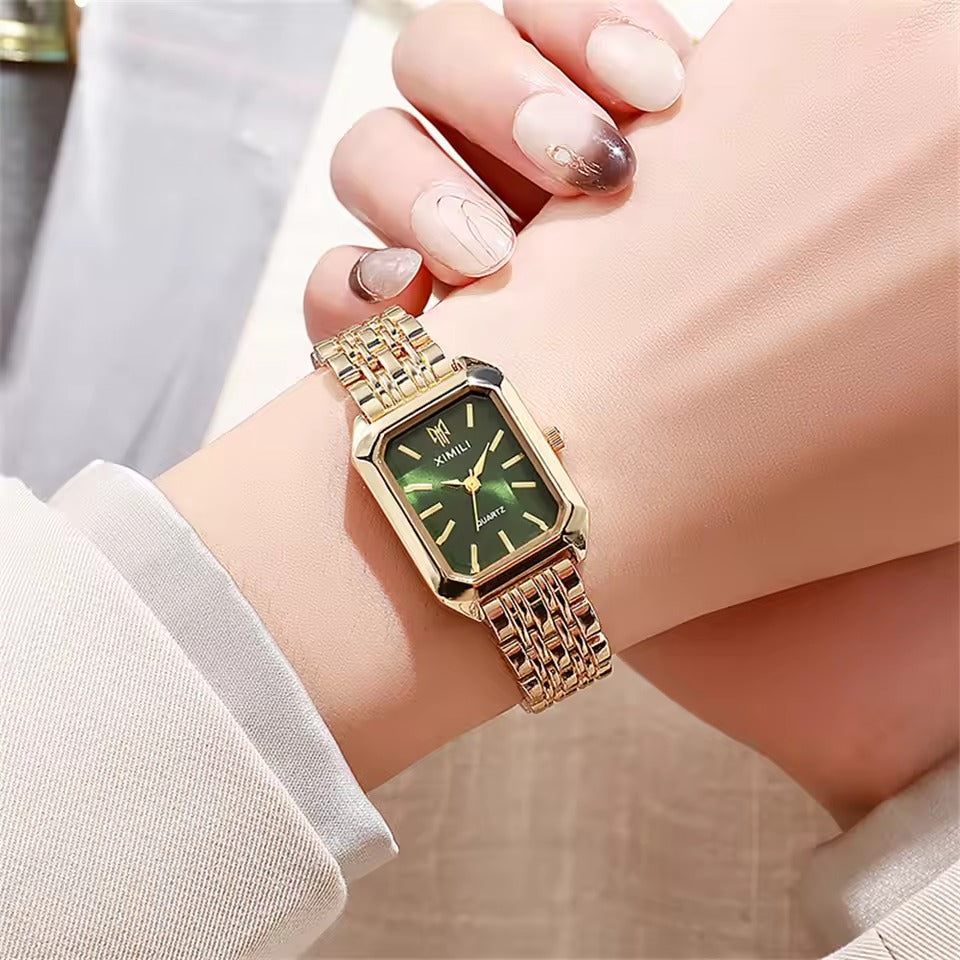 Women's Classic Gold Square Quartz Watch | 22 × 30 mm | 3 ATM