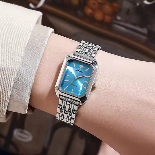 Women's Classic Gold Square Quartz Watch | 22 × 30 mm | 3 ATM