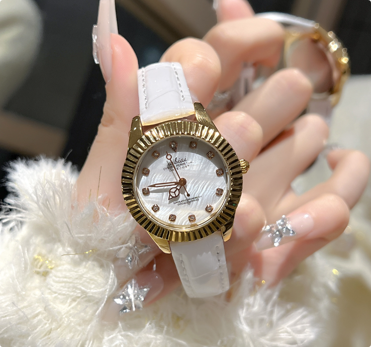 Women’s Luxury Crystal Mini Dial Watch 16 mm | Stainless Steel Bracelet | Quartz