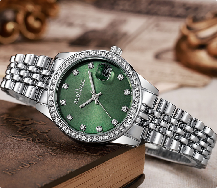 Women’s Diamond-Accent Watch 32 mm | Roman Dial Quartz | Sapphire Crystal | Stainless Steel Bracelet